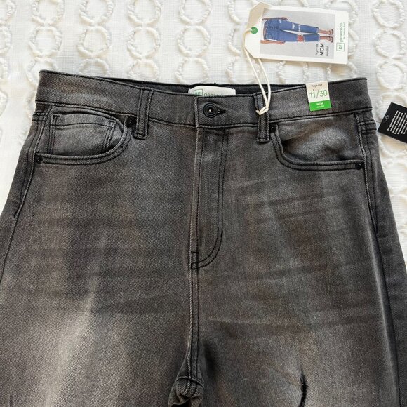 RE Generation by Celebrity Pink Jeans Women's 11 / 30 High Rise Mom Mindful - Picture 3 of 7